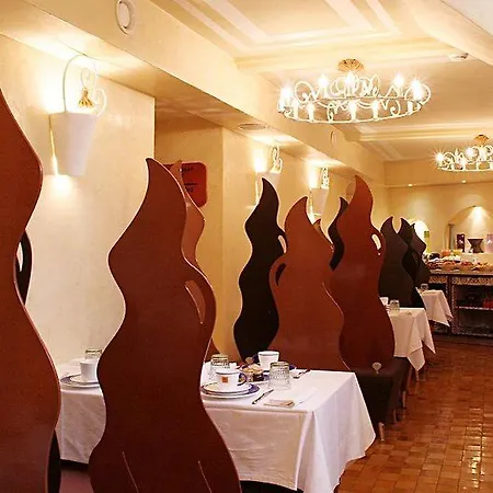 Royale Montsouris 3* Paris