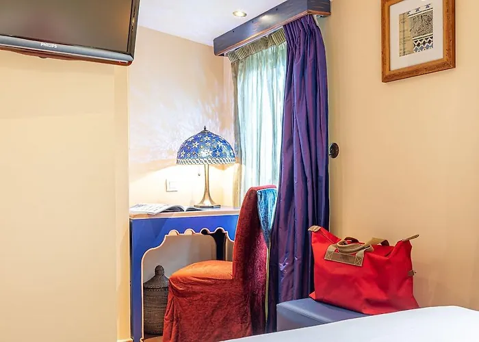 Hotel Royale Montsouris 3*