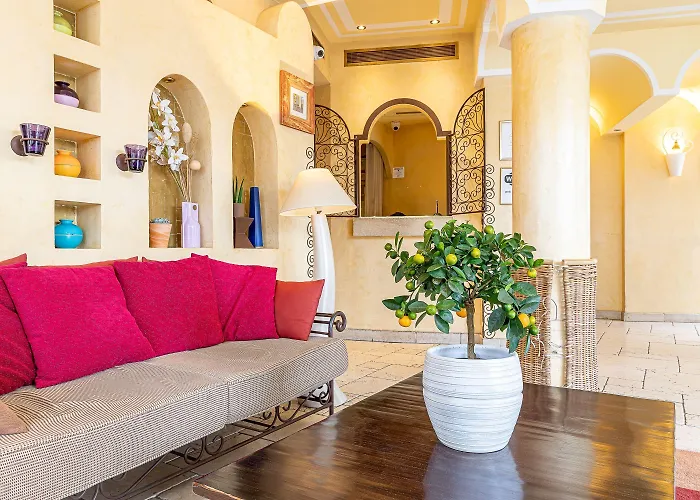 Royale Montsouris Hotel 3*