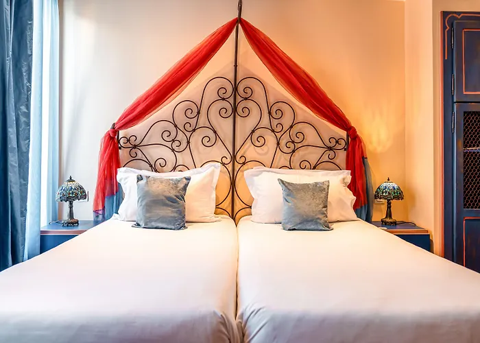 Hotel Royale Montsouris 3*