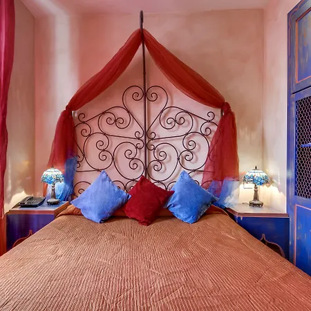 Hotel Royale Montsouris 3*