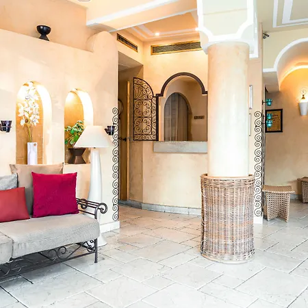 Royale Montsouris Hotel 3*