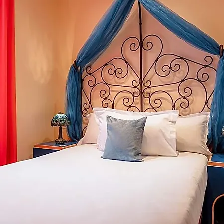 Royale Montsouris Szálloda 3*