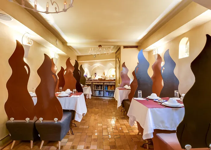 Hotel Royale Montsouris 3*